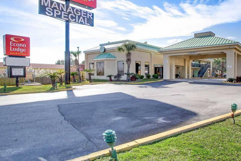 Econo Lodge Inn & Suites Gulfport Bagian luar foto